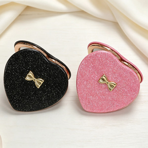 Specchietto Portatile di Alta Qualità a Forma di Cuore con Glitter, Doppio Lato, Mini Specchio Pieghevole Compatto per Trucco - Product Image 4