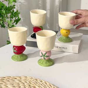 Tasse à café en porcelaine peinte à la main en forme de fruits mignons, capacité 180 ml, motif pastèque et fraise, idéale comme cadeau de Noël - Product Image 5