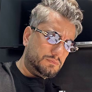 SKYWAY 2025 nueva moda <span class=keywords><strong>de</strong></span> gama alta UV400 <span class=keywords><strong>gafas</strong></span> <span class=keywords><strong>de</strong></span> <span class=keywords><strong>sol</strong></span> con montura rectangular para hombre <span class=keywords><strong>gafas</strong></span> <span class=keywords><strong>de</strong></span> <span class=keywords><strong>sol</strong></span> sin montura en forma <span class=keywords><strong>de</strong></span> diamante logotipo personalizado - Product Image 3