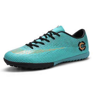 Nouvelles chaussures <span class=keywords><strong>de</strong></span> football pour hommes à coupe basse, pour intérieur/extérieur, avec tige en PVC, semelle intermédiaire en TPR, semelle extérieure en caoutchouc, crampons courts et longs fragmentés pour l'entraînement - Product Image 5
