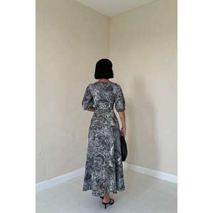 Robe de mariée en gros, couleur kaki, boutonnée sur le devant, style vintage, grandes tailles XS-XXL, doublure en PU, taille empire, printemps, ODM, dos nu, appliqués - Product Image 1