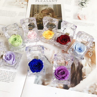 Roses éternelles équatoriales Fleurs et plantes décoratives dans une boîte à anneaux Prix de gros