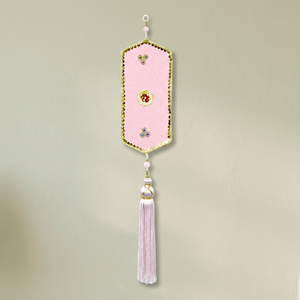 Décoration murale traditionnelle géométrique rose artisanale avec pompon et travail de miroir - Product Image 2