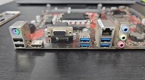 เมนบอร์ดเกมมิ่งสำหรับเดสก์ท็อป ซ็อกเก็ต LGA1200 ชิปเซ็ต B560 รองรับ DDR4 สูงสุด 2 ช่อง  แรมสูงสุด 64GB ช่องใส่ M.2 NVMe คู่  เมนบอร์ดสำหรับคอมพิวเตอร์สำนักงาน - Product Image 4