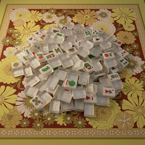 ไพ่มาห์จงอเมริกันแบบกำหนดเอง 160 ชิ้น ประดับกลิตเตอร์ แกะสลักอะคริลิกใส สีทองเงางาม โปร่งแสง 2 ชั้น <span class=keywords><strong>Oh</strong></span> My Tiles พับได้ ทันสมัย - Product Image 1