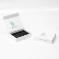 Caja de embalaje de cigarros de cartón rígido reciclable caja de regalo de papel magnético negro con logotipo personalizado con ventanas de PVC