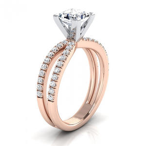 Anello di fidanzamento da donna F513 in oro giallo con diamante naturale taglio Princess colore D e diamanti laterali - Product Image 4