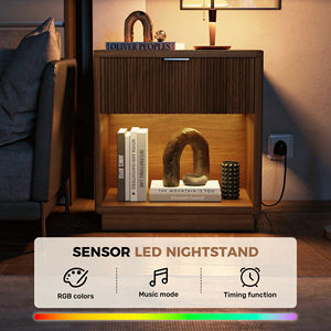 Mesita de Noche Moderna Multifuncional de Madera con Luces LED con Sensor, Puertos de Carga, Almacenamiento Abierto y Diseño Acanalado para Organizar el Dormitorio del Apartamento - Product Image 5