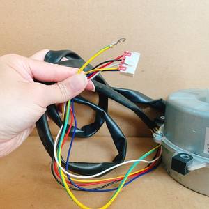 Motor CC sin escobillas ZWS120-B51 de 120W, 800 RPM, 130 mm con montaje de brida para aire acondicionado y electrodomésticos - Product Image 2