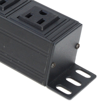 PDU de Montaje Vertical en Rack 1.0U con 5 Tomas de Corriente Estadounidenses para Gabinete de Servidores