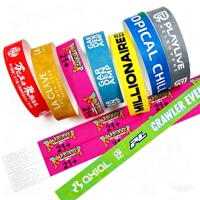 Bracelets Tyvek personnalisés, imperméables et résistants aux déchirures, bracelet Dupont personnalisé avec code QR et code-barres pour la sécurité d'accès