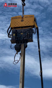 Martello Vibrante Idraulico ad Alta Frequenza ANTENG AT-24RF Montato su Escavatore per Palificazione Tubolare 5500kg Fabbrica di Jiangsu - Product Image 5