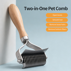 Peine de madera 2 en 1 OEM con LOGO personalizado para desenredar y eliminar el pelo de mascotas (gatos y perros), herramienta de aseo tipo rastrillo para subpelo. - Product Image 4