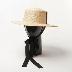 Nouveau Chapeau Canotier en Paille Naturelle Personnalisé de Haute Qualité avec Ruban de Menton pour l'Été 2022 – Idéal pour Fêtes en Plein Air, Voyages, Usage Quotidien et Style Décontracté - Product Image 3