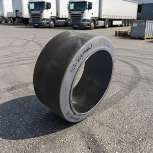 Nuovo Pneumatico Solido Press-on su Misura per Carrelli Elevatori - Caratteristiche Completamente Personalizzabili, Fascia in <span class=keywords><strong>Gomma</strong></span> Industriale Durevole per Uso in Magazzino - Product Image 6