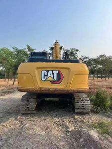 Excavatrice agricole Caterpillar 320 GC d'occasion, modèle 2023, 90% neuve, 20 tonnes, avec moteur et engrenages, conforme aux normes US EPA CE (cat320GX) - Product Image 3