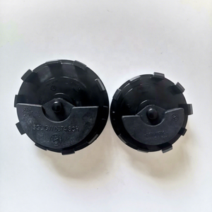 Ensemble de 4 enjoliveurs de <span class=keywords><strong>moyeu</strong></span> de roue flottants de différentes formes, neufs, 56 mm et 68 mm - Product Image 1