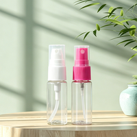 Flacon pulvérisateur de parfum en plastique transparent de petite capacité portable 20 ml pour lotion Modèle 24