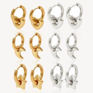 Pendientes de Estrella y Luna con Diseño Moderno, Resistentes al Agua, de Acero Inoxidable con Baño de Oro de 18K, Joyería de Acero Titanio de Moda con Regalo - Product Image 1