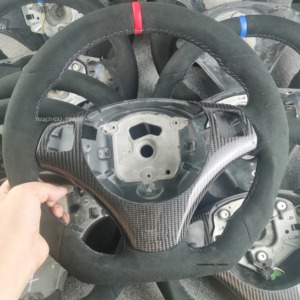 Volante de fibra de carbono serie 1 3 5 6 7 8 adecuado para M340i 540i 328i 535i F10 M140i 335i <span class=keywords><strong>E36</strong></span> E39 E46 E53 E60 E63 E70 E71 - Product Image 4