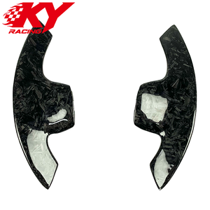 Volant sport en cuir et fibre de carbone forgé sur mesure avec palettes de changement de vitesse pour Chevrolet Corvette C7 ZR1 Z06 Camaro SS ZL1 - Product Image 4