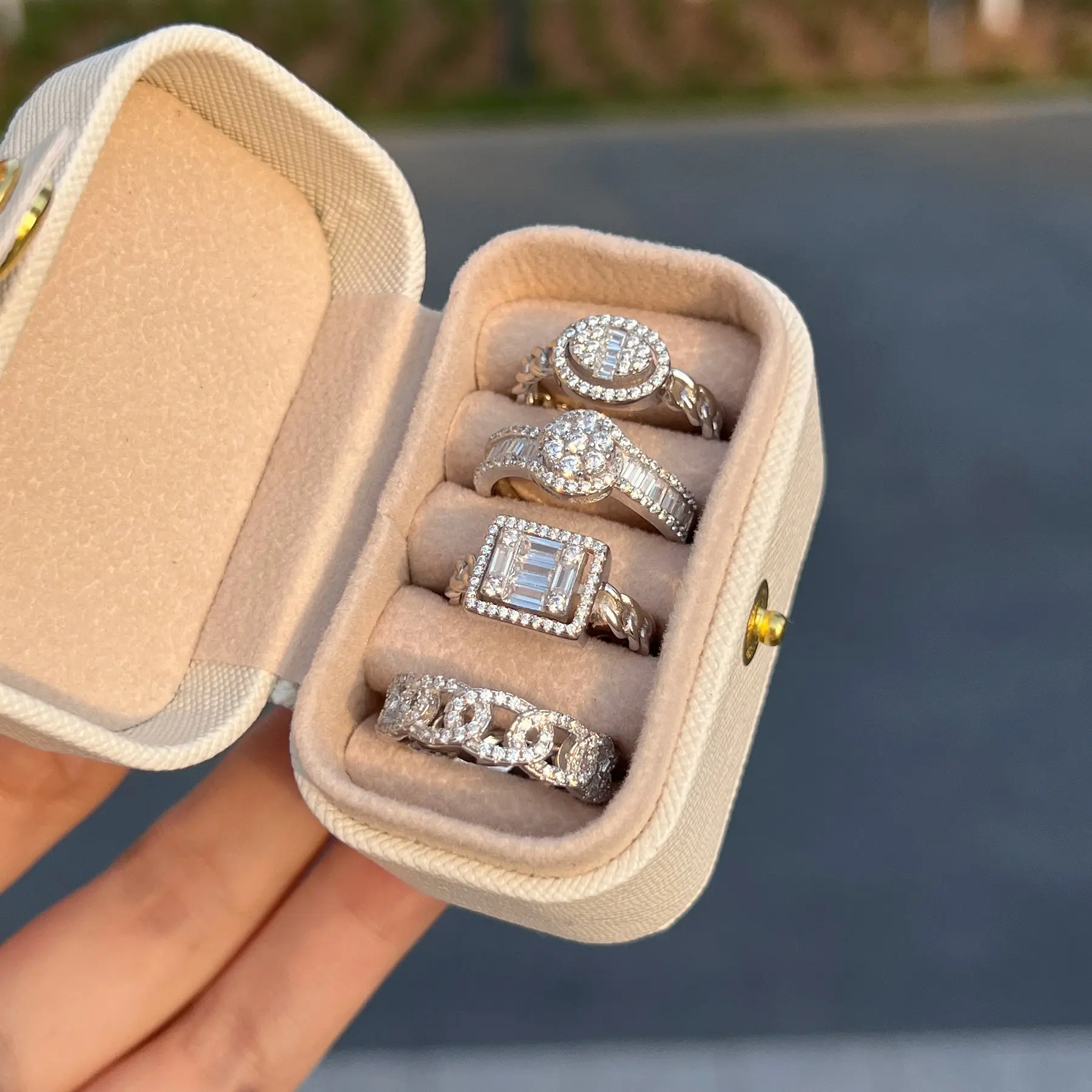 925 Pure Silver Zircon Simulation Diamond Ladies Ring Luxury Full Diamond Stack Wearing Opening Instagram Explosion Super Gift