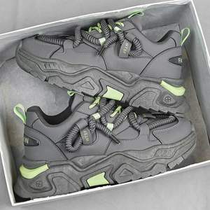 Calzado deportivo transpirable y elevado, de alta gama, cómodo, antideslizante y antiolor, moderno y a la moda. - Product Image 2