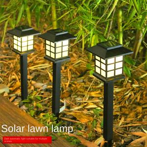 Lampe solaire d'extérieur étanche IP65 à LED DC pour pelouse et jardin avec télécommande - Product Image 2