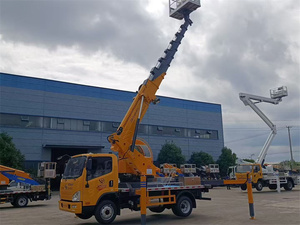 Vehículo de trabajo a gran altura de 32 m para instalación de alumbrado público, plataforma de trabajo aérea, equipo de elevación a gran altura, diésel/eléctrico - Product Image 3