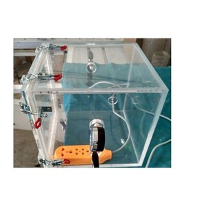 Caja de guantes de laboratorio Berfect, material PMMA, tipo vacío, con puertos para guantes, para operaciones estériles - Product Image 1