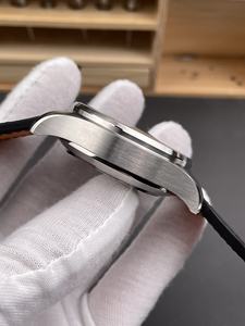 Montre à quartz rétro haut de gamme avec une grande couronne et une échelle claire pour homme - Product Image 6