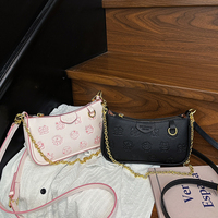 Sac minimaliste à porter sous le bras, logo personnalisé imprimé sur toute la surface, vente en gros, marque privée, sac hobo tendance pour marque de boutique
