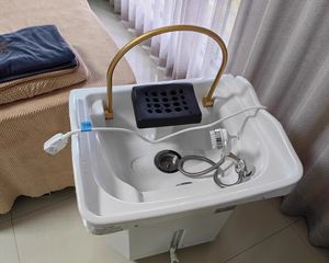 Machine mobile de shampooing de traitement de cheveux de type alimentation en eau et drainage, autonome - Product Image 4