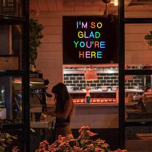 Enseigne néon « <span class=keywords><strong>Je</strong></span> suis si content que tu sois là » Affirmation positive Décoration murale LED Panneau de bienvenue pour mariage Chambre de filles Décoration de fête - Product Image 6