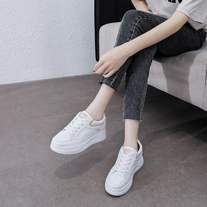 Nuevos Mocasines de Mujer de Cuero Sintético PU Blancos con Plataforma Plana para Verano, Zapatos de Plataforma con Alzas Internas para Primavera y Otoño, Estilo Joker - Product Image 4