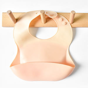 Vente en gros de bavoirs pour bébés en silicone anti-fuite, ODM/OEM, lavables au lave-vaisselle, sans BPA, bavoirs d'alimentation en silicone - Product Image 4