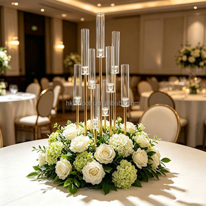 Candelabro de metal dorado liso y personalizable de 8, 9 o 10 brazos para centros de mesa de boda - Product Image 1