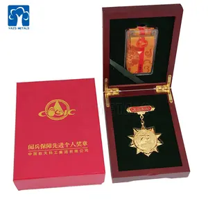מפעל עיצוב של כבוד עץ מלא מראה זהב Custom מדלית גימור מדליות עם אריזת מתנה