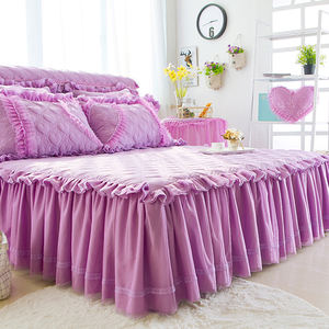 Set di Biancheria da Letto di Lusso per Hotel e Matrimoni, Moderno Copripiumino in Velluto Tinta Unita con Pizzo, Lenzuola con Angoli, Set da 4 Pezzi - Product Image 6