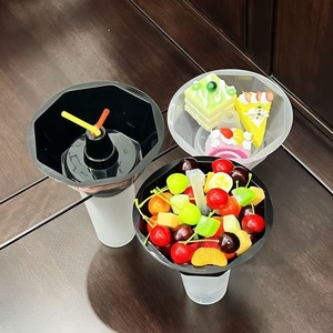 Gobelet givré 2-en-1 pour collations et boissons avec couvercle plat, idéal pour le service de pop-corn et de boissons froides lors de mariages et de fêtes - Product Image 6