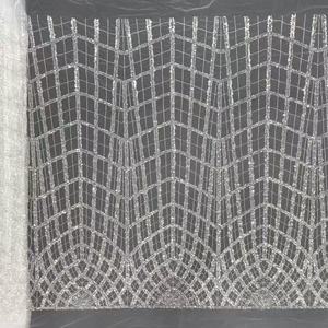 लक्जरी विंटेज पुष्प हस्तनिर्मित बेडेड अनुक्रमित कशीशीदांकित कशीदाकारी पर्यावरण के लिए टिकाऊ दुल्हन घूंघट शाम पोशाक टले मोती - Product Image 5