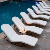 Chaise longue de piscine en FRP imperméable, services de découpe et de pliage - Résistante aux UV, résistante à la corrosion, ergonomique, en forme de S, longue durée