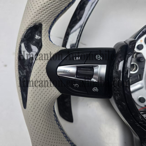 Produits populaires : Volant de direction en cuir et fibre de carbone forgée avec LED pour BMW Série 5 F30 F10 F32 F90 F80 F82 F87 - Product Image 6