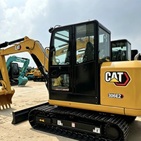 Mini-excavatrice sur chenilles 306E2 d'occasion, 6 tonnes, modèle 2022, moteur diesel avec cabine et lame de bulldozer, à vendre