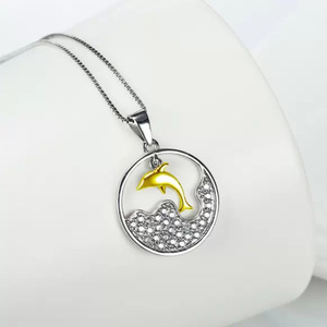 Collana con Ciondolo Delfino Bicolore per Donne, Charm Animale Marino, Catena per Clavicola, Gioielli alla Moda per Uso Quotidiano, Regalo - Product Image 3