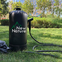 Logo personnalisé PVC 15L Sac de stockage d'eau pour camping en plein air avec pommeau de douche Sac de douche à chauffage solaire