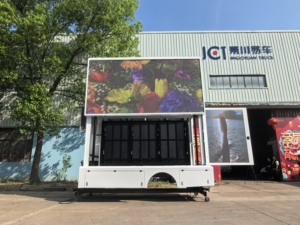 Ngoài trời đầy đủ màu sắc kỹ thuật số 3-Sided LED di động quảng cáo hiển thị bảng điều khiển đăng nhập Màn hình IP65 đánh giá xe tải biển quảng cáo cho bán - Product Image 5