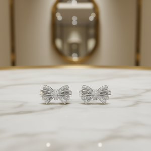 Orecchini a perno Aldno Vruha con fiocco, in oro bianco, con cristalli e strass incastonati a canale, gioielli alla moda da donna, idea regalo - Product Image 2
