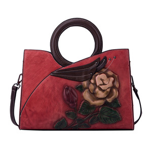 Sac fourre-tout en cuir de vache véritable avec motif rose embossé pour la mode printemps 2026, sac à bandoulière 100 % cuir de vache véritable - Product Image 1
