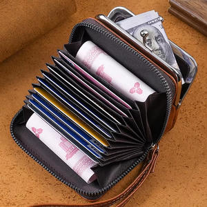 <span class=keywords><strong>Porte</strong></span>-<span class=keywords><strong>Monnaie</strong></span>/Portefeuille Court en Cuir PU pour Femme, avec Fermeture Éclair <span class=keywords><strong>et</strong></span> Pression, <span class=keywords><strong>Porte</strong></span>-Cartes de Mode pour <span class=keywords><strong>Homme</strong></span>, Idéal pour le Voyage, Vente en Gros - Product Image 3
